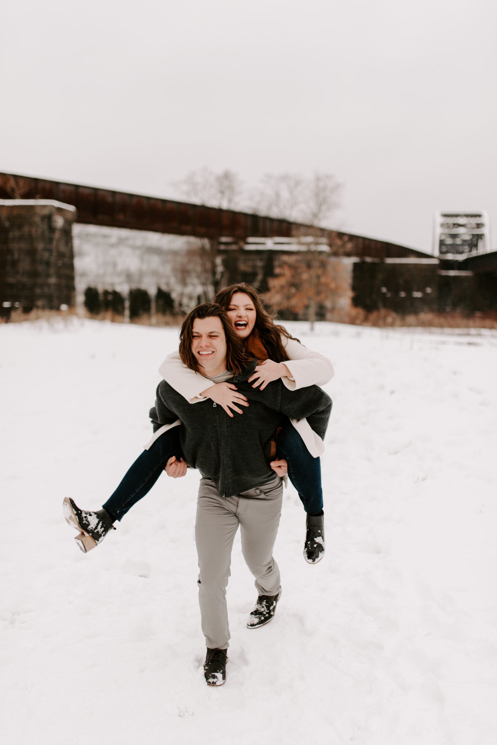 couple-session-engagement-pittsburgh-winter